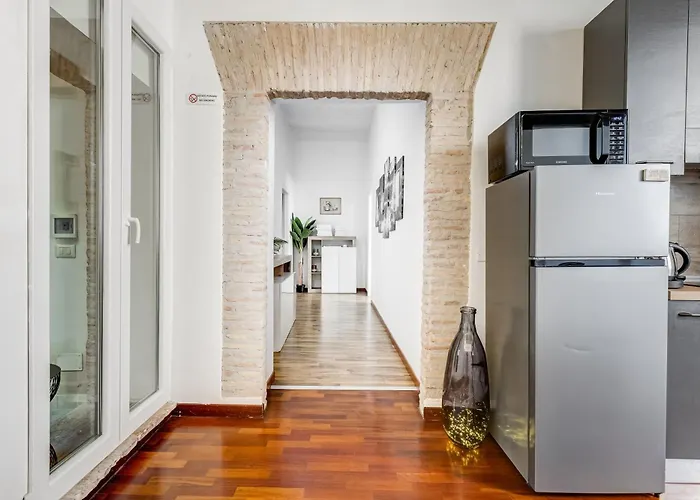 Starhome Colosseo *